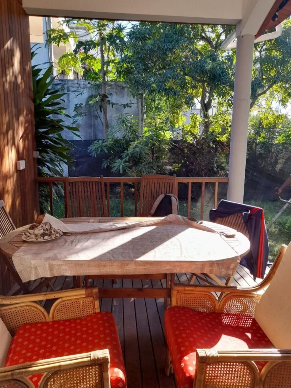 Holiday home Private Wood-clad Surrounded By Trees, Steps From The Sea *