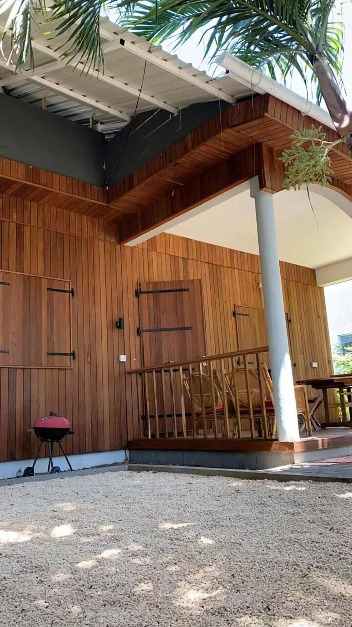 Private Wood-clad Surrounded By Trees, Steps From The Sea Holiday home *